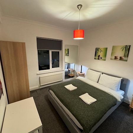 Prime Location Apartamento In Camden Town 런던 외부 사진