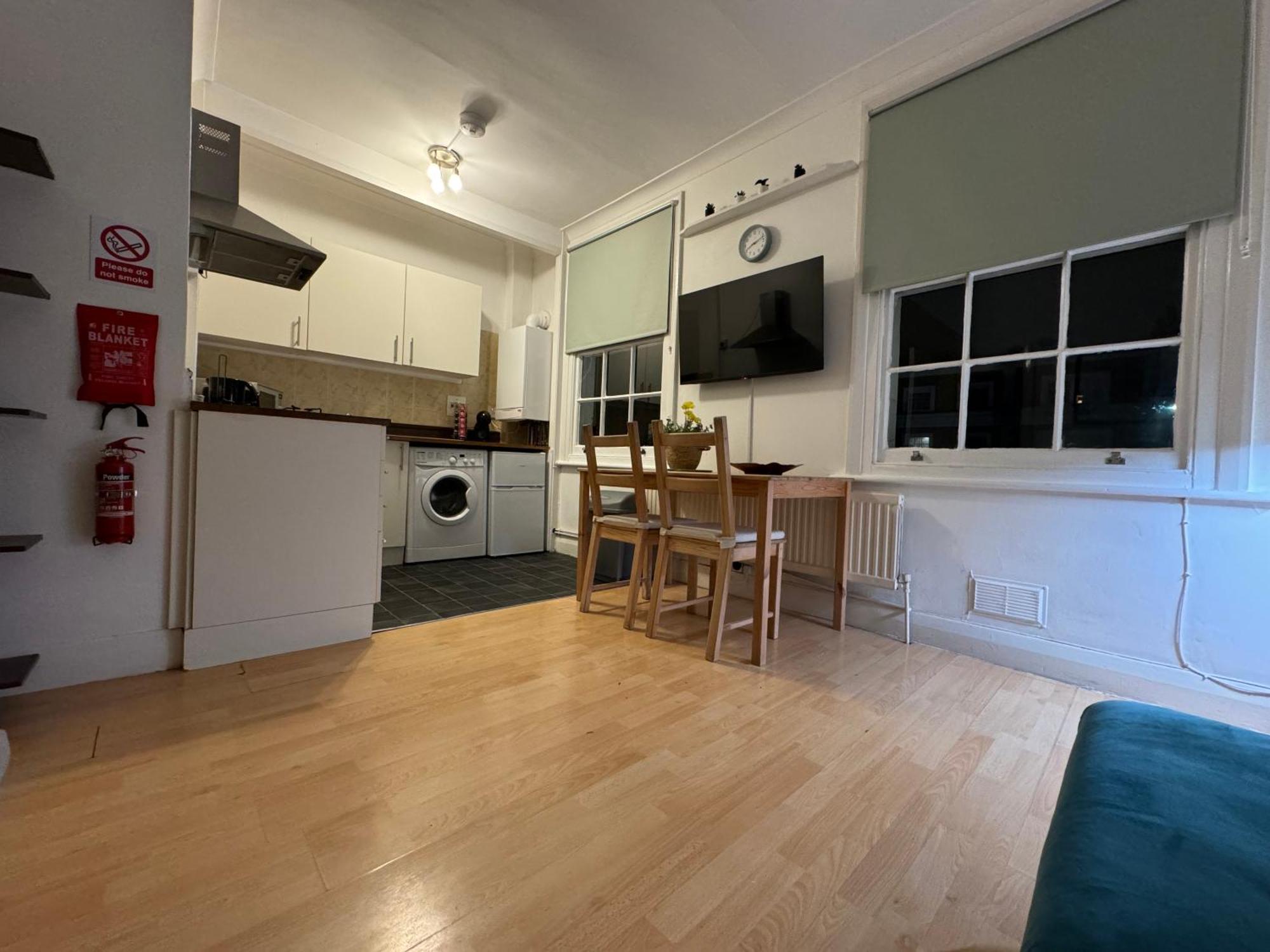 Prime Location Apartamento In Camden Town 런던 외부 사진