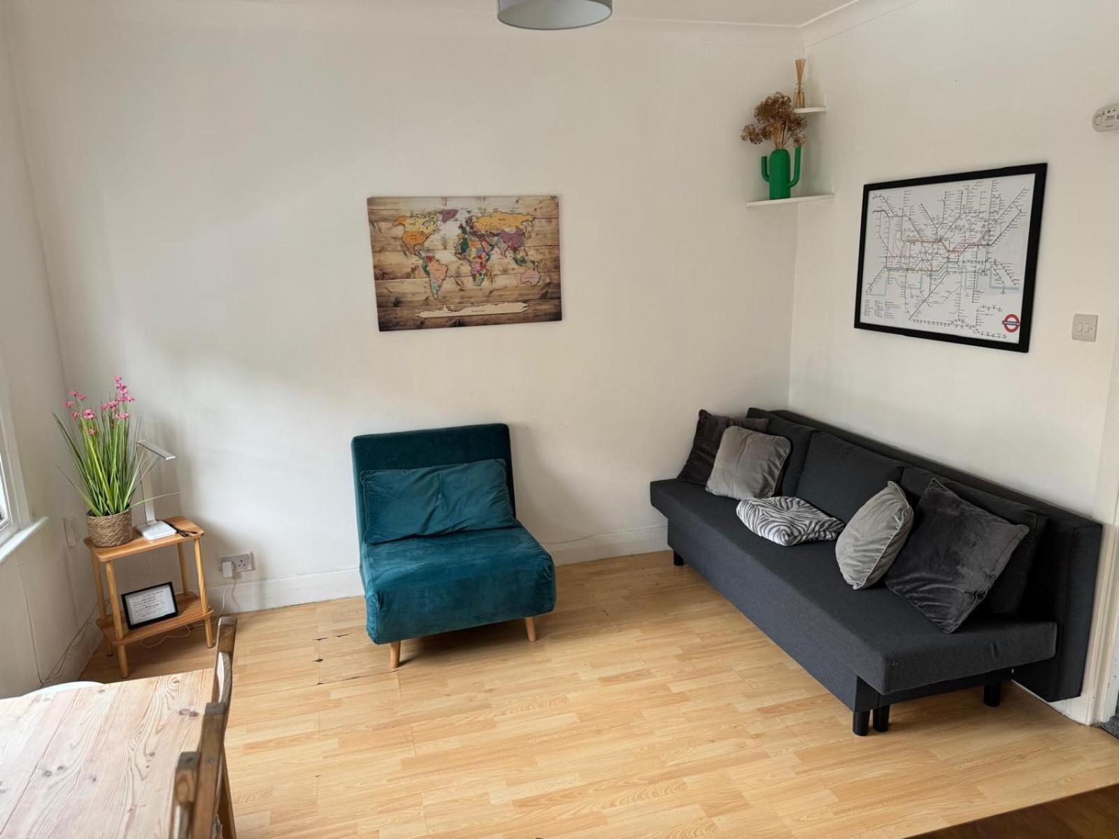Prime Location Apartamento In Camden Town 런던 외부 사진
